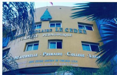 { j'vais quitter le colleg quoi xD }. Non mais voil&agrave; quoi, y s'est pass&eacute; tellement de choses formidables dans ce bahut, que quand je devrais le quitter, oblig&eacute; que je chiale quoi. Il me res